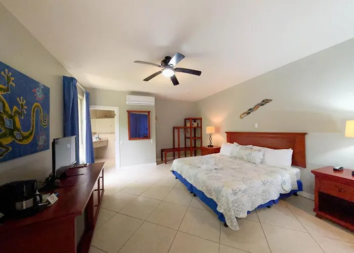 The Hideaway Samara